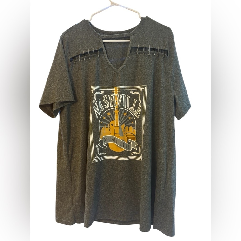 Gray Nashville Short Sleeve Tee with Vintage Graphic